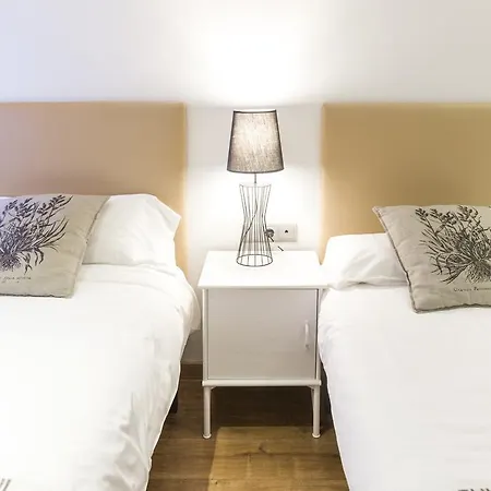 Apartment Autentic Arc De Triomf