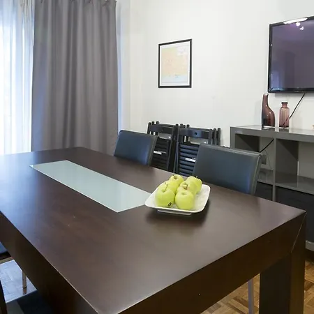 Apartman Autentic Arc De Triomf *